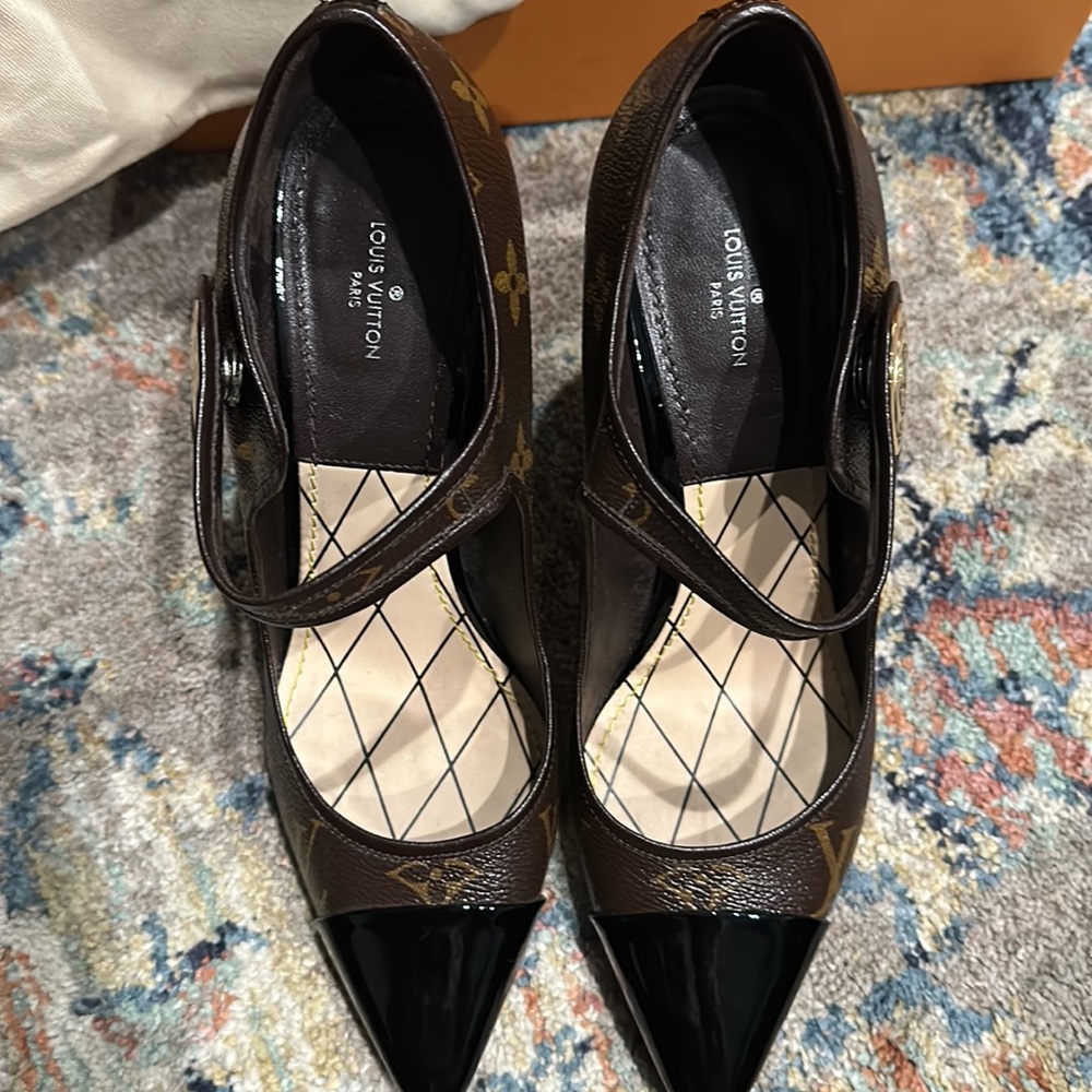 Louis Vuitton maryjanes - Picture 7 of 10